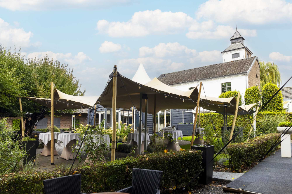 kasteel_eyckholt_restaurant_tuin